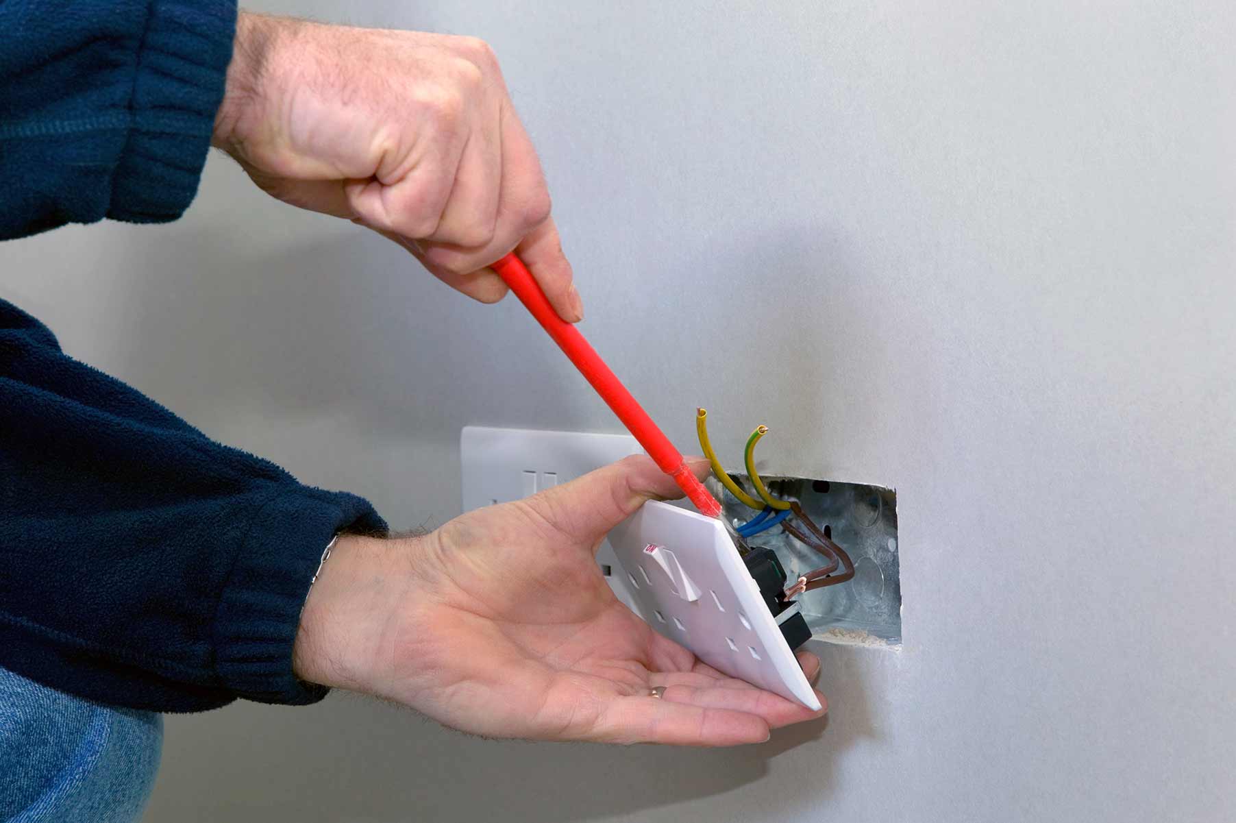 Our electricians can install plug sockets for domestic and commercial proeprties in Adwick Le Street and the local area. 